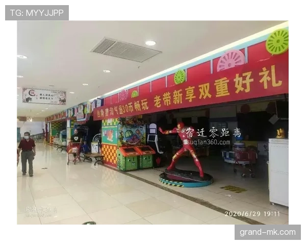 常园上场像大学队长，下班像逛奢侈品店的VIP